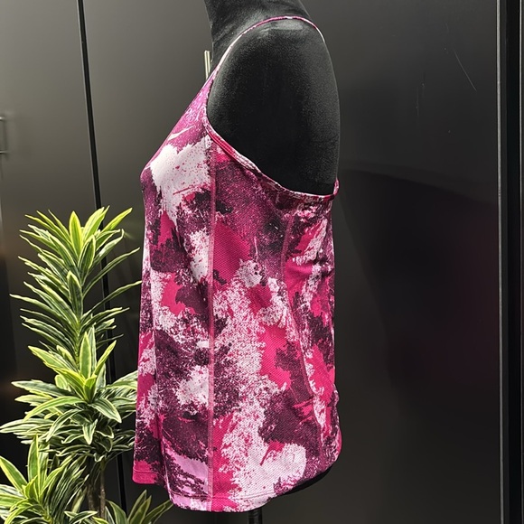 Nike Dri-Fit Thin Strap Y-back athletic tank, Swoosh reflective logo,pattern - Picture 3 of 8